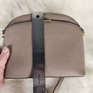 Crossbody Purse Brown\Tan Gold Chains and Embellishments Side Pockets